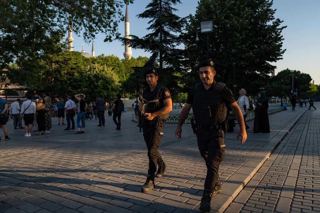 Turkish security officers on the streets of Istanbul 