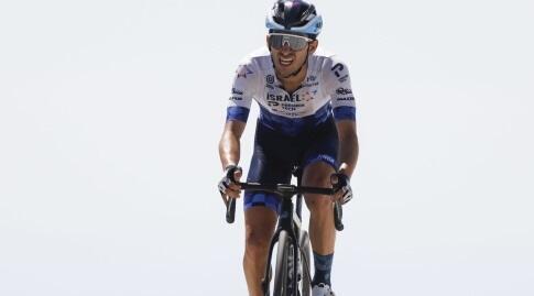 גיא ניב בפעולה