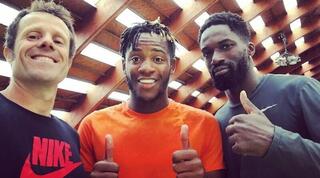 רנו לונגוורה עם מיצי בטשוואי