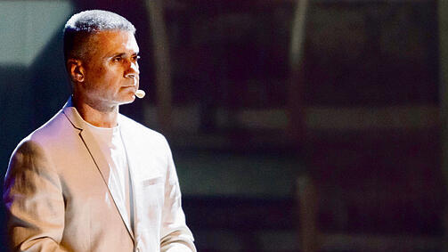 Israel's ambassador to Romania plays the angel of death in a local production of Hanoch Levin's Winter Funeral (Photo: Bucharest Jewish Theatre ) Israel's ambassador to Romania plays the angel of death in a local production of Hanoch Levin's Winter Funeral