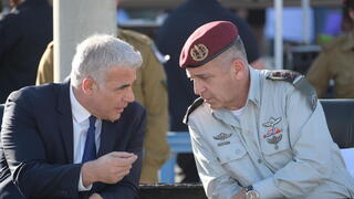 ראש הממשלה יאיר לפיד טקס סיום קורס קצינים בה"ד 1