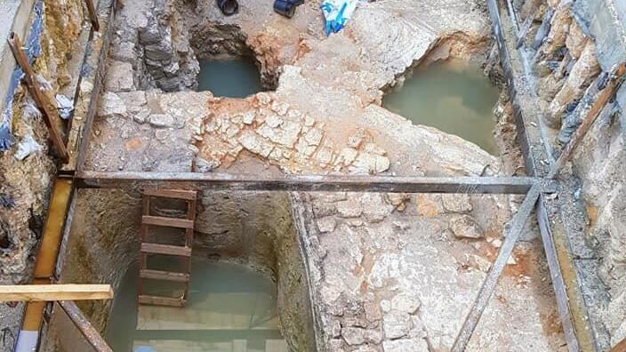 Миква периода Второго храма (Фото: Михаль Хавер) ממצאי חפירות ארכיאולוגיות למרגלות הרובע היהודי בירושלים