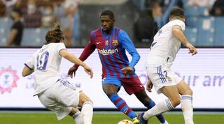 אוסמן דמבלה מול שחקני ריאל מדריד