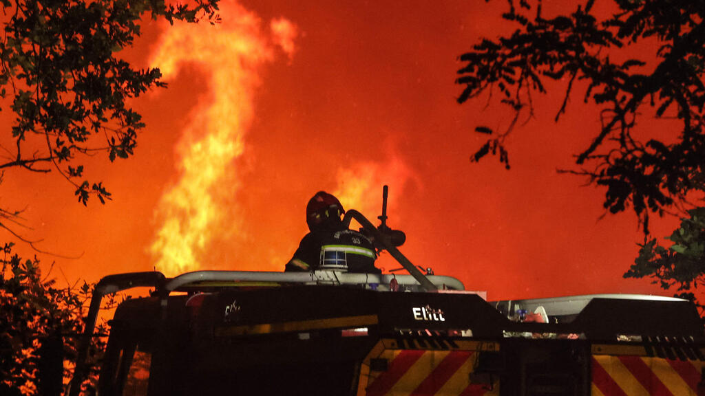 גל חום אירופה צרפת שריפה ליד לונדירה