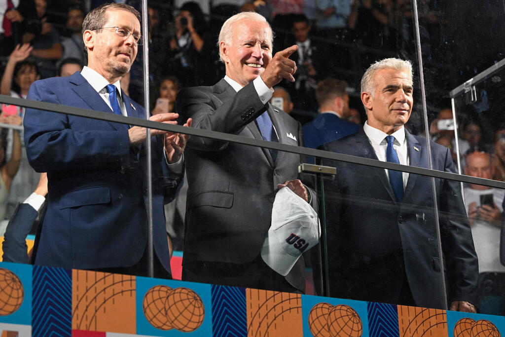 ראש הממשלה יאיר לפיד, נשיא המדינה יצחק הרצוג ונשיא ארה"ב ג'ו ביידן בטקס פתיחת אירועי המכביה