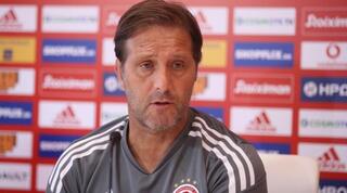 מתכונן לחיפה. פדרו מרטינש