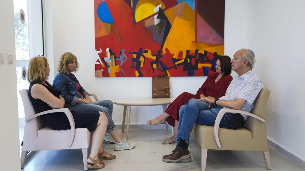 Ukranian mental health specialists train in trauma care in Israel 