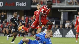 מאנה בבכורה בבאיירן מינכן