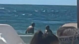 ברק אברמוב ויוסי אבוקסיס בים