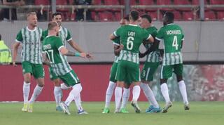 שחקני מכבי חיפה חוגגים