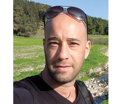  ערן טל  