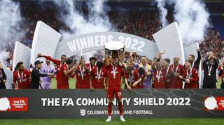 ג'ורדן הנדרסון מניף את הצלחת