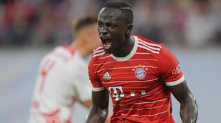 סאדיו מאנה חוגג