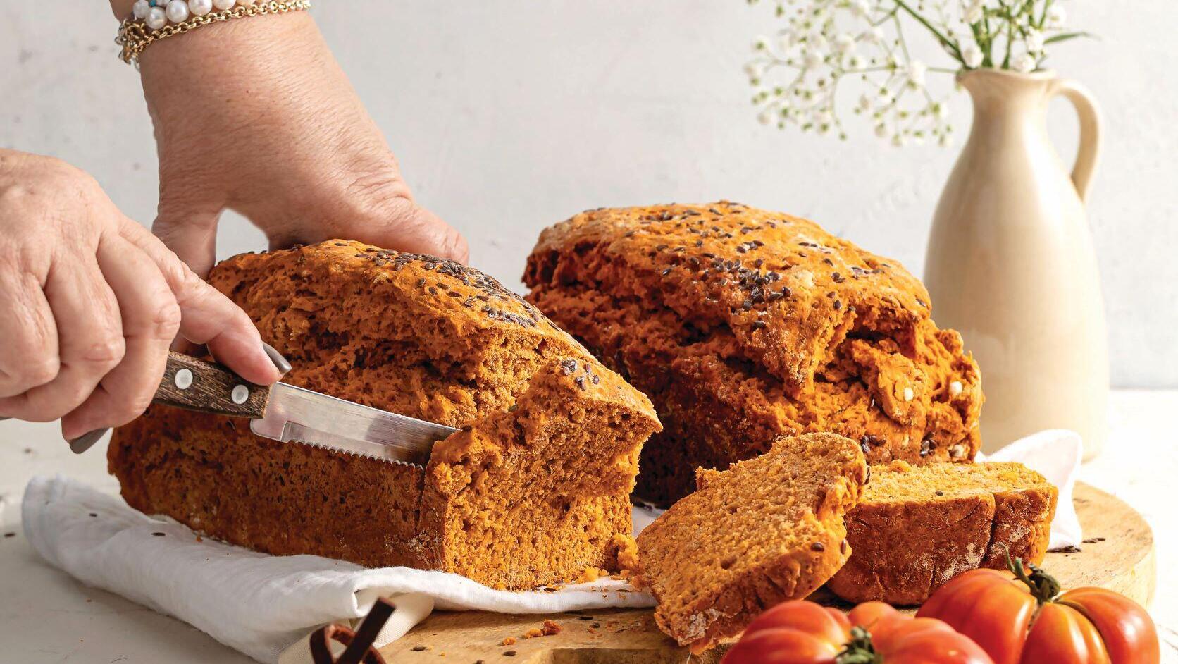 לחם עגבניות חצי-חצי