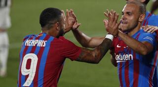 מרטין בריית'ווייט וממפיס דפאיי חוגגים