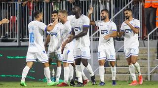 שחקני בני ריינה חוגגים