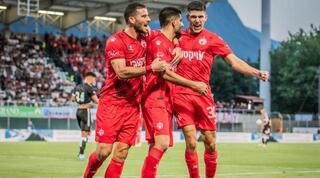 שחקני הפועל באר שבע חוגגים