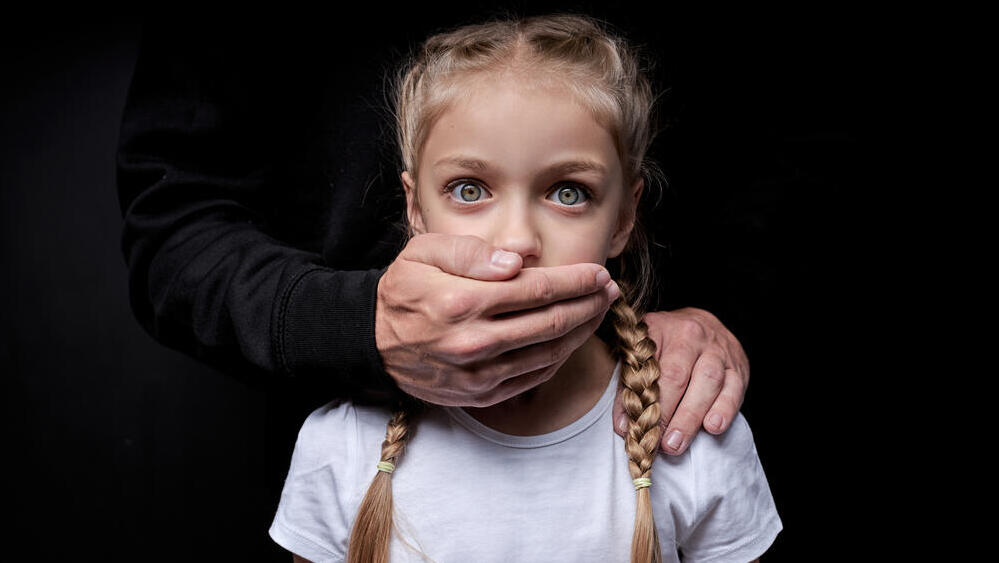 Фото: Shutterstock ребенок насилие агрессия