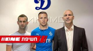 עדן קארצב עם הסוכנים אבי נמני ובעז גורן