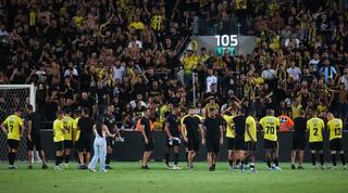 שחקני בית"ר ירושלים מודים לקהל