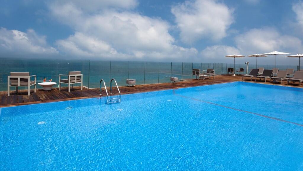 הבריכה הוותיקה בקרלטון