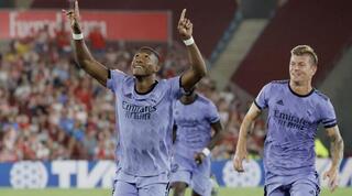 דויד אלאבה חוגג