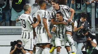 אנחל די מריה ושחקני יובנטוס חוגגים