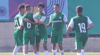 שחקני מכבי חיפה חוגגים