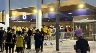 הכניסה לאצטדיון בלומפילד