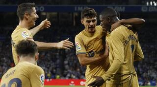 לבנדובסקי חוגג עם החברים