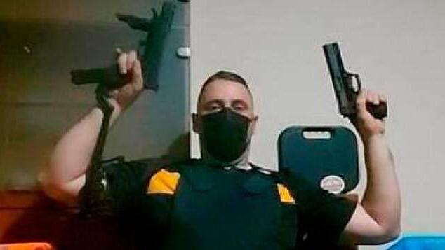 ספרד המתת חסד לגבר חמוש לפני שעמד למשפט