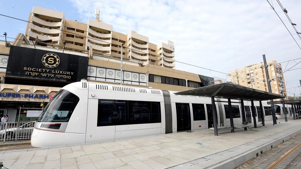 הרכבת הקלה בנסיעת מבחן