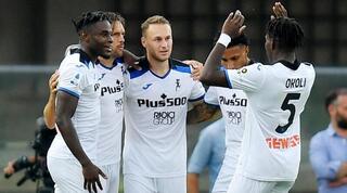 שחקני אטאלנטה חוגגים