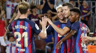 שחקני ברצלונה חוגגים. עוד תצוגת תכלית