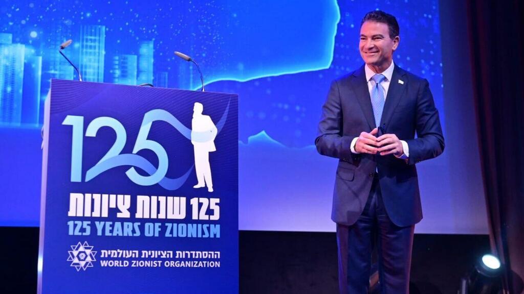 Former Mossad chief Yossi Cohen speaking on the 125th anniversary of the first World Zionist Congress (Photo: Yossi Zeliger) יוסי כהן ראש המוסד לשעבר באירוע ציון 125 שנה לקונגרס הציוני העולמי