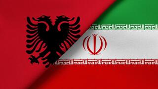דגלי אלבניה ו איראן אילוס אילוסטרציה