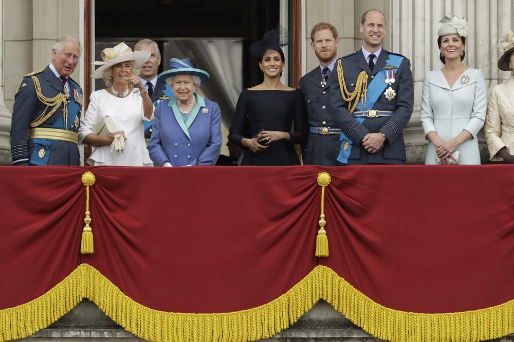 Members of the royal family gather on the balcony of Buckingham Palace 