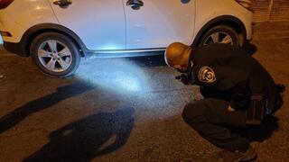 מכונית החשודים בזירת האירוע באשדוד