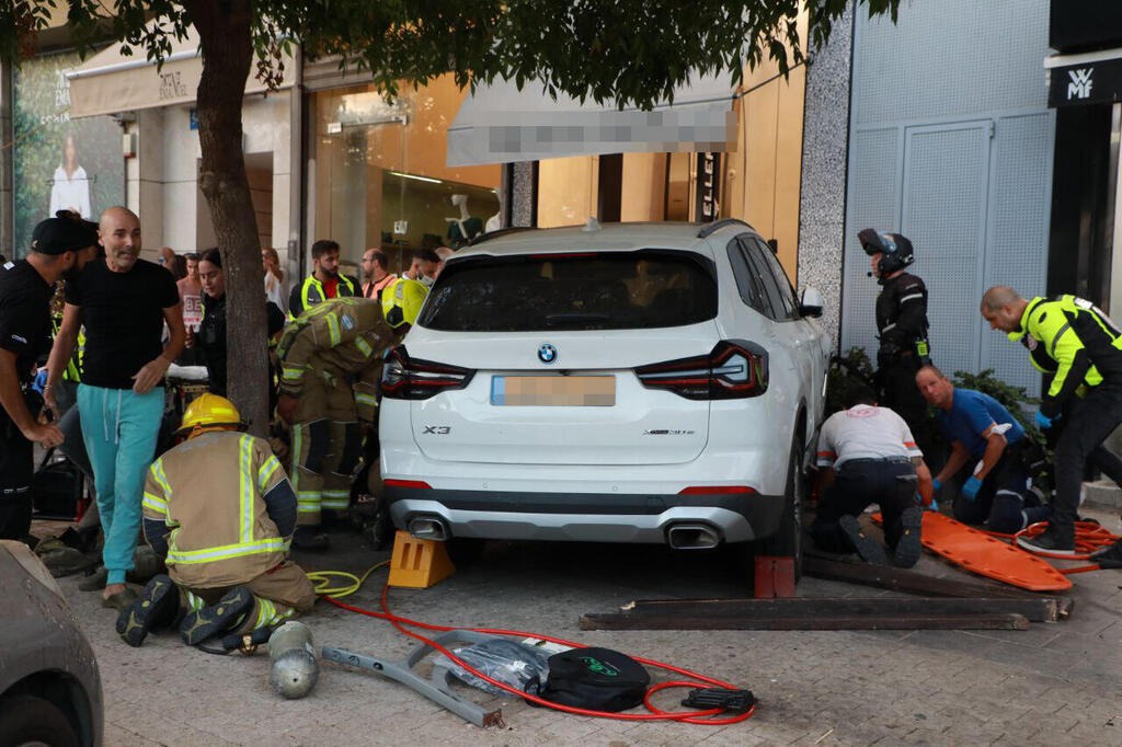 זירת תאונת הדרכים הקשה בכיכר המדינה