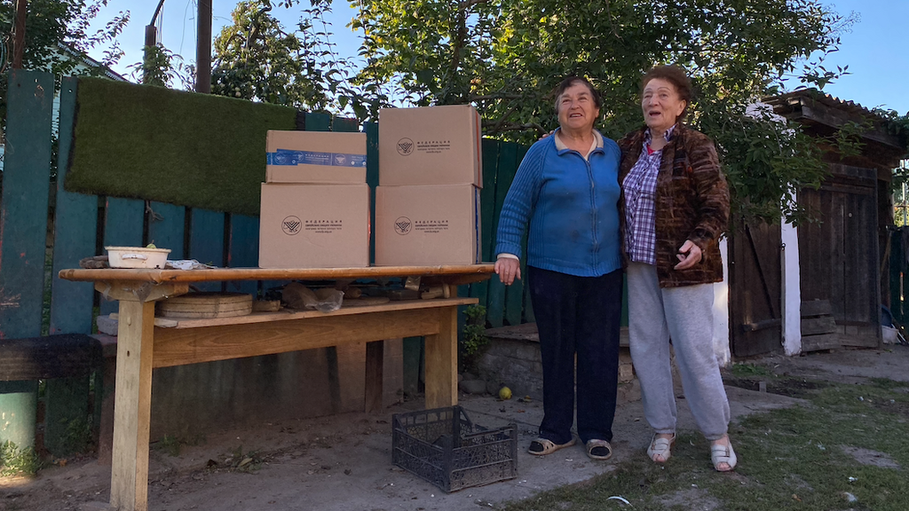 Evgenia Yakolevna, right, with her long-time non-Jewish friend, Masha. They each receive aid from the Federation of Jewish Communities of Ukraine at Yakolevna’s request 