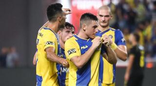 אוסקר גלוך. עוד גול גדול שלו