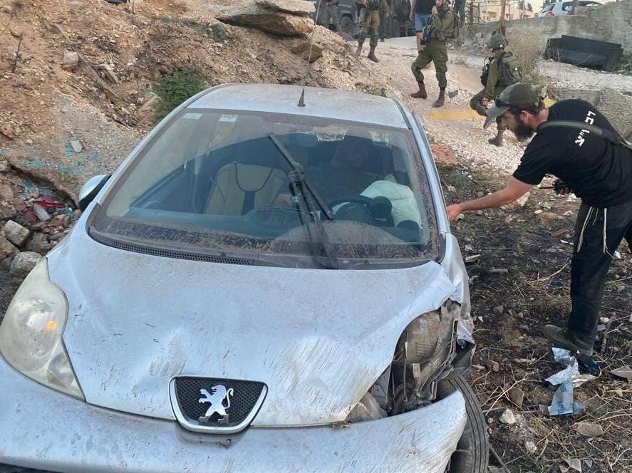 На месте теракта (Фото: "Ацала ле-ло гвулот") זירת האירוע