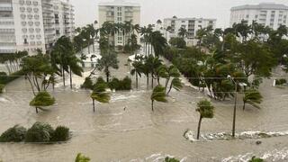 נזקי סופה הוריקן איאן ב פלורידה  ב נייפלס