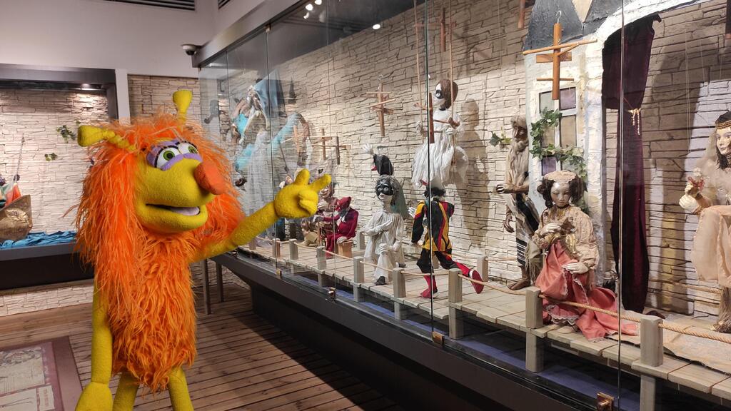 В Музее кукол в Холоне (Фото предоставлено центром "Мерказ ле-театрон бубот") В Музее кукол в Холоне