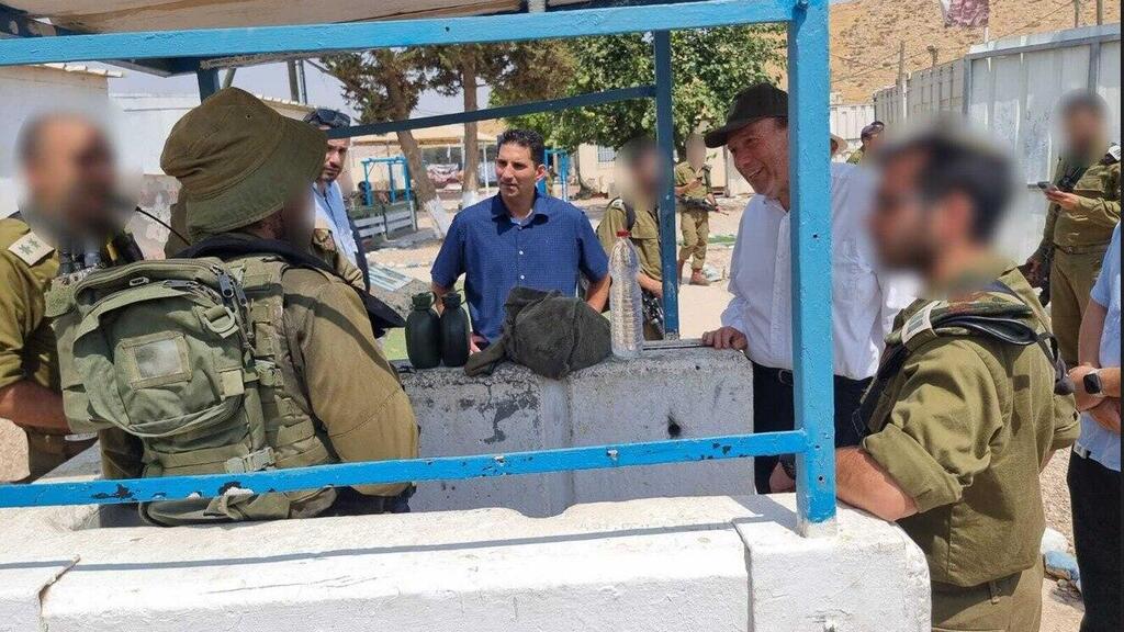 State Comptroller Matanyahu Angelman visits an IDF base (Photo: State Comptroller) מבקר המדינה בסיור בבסיסים שנבדקו בביקורת