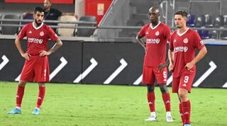 שחקני הפועל תל אביב מאוכזבים