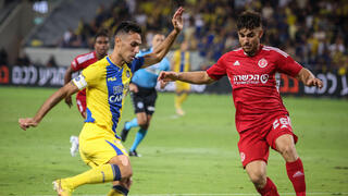 ערן זהבי שחקן מכבי ת"א מול יהב גורפינקל שחקן הפועל ת"א