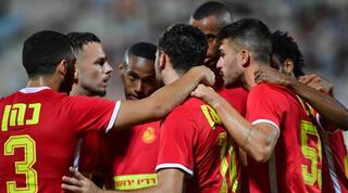 שחקני אשדוד חוגגים