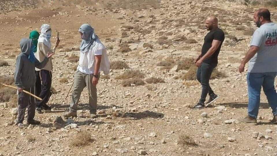 Settlers in the West Bank clash with Palestinians (Photo: Maavak al kol dunam) עימותים אלימים בין מתנחלים לפלסטינים ביהודה ושומרון
