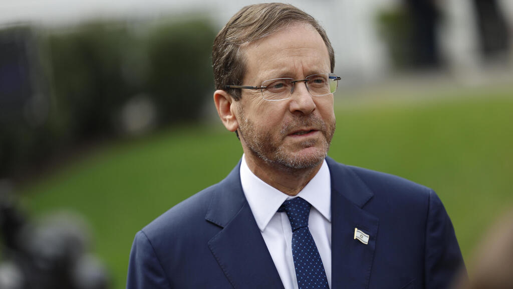 נשיא המדינה יצחק הרצוג אחרי פגישה עם נשיא ארה"ב ג'ו ביידן בבית הלבן וושינגטון ארה"ב